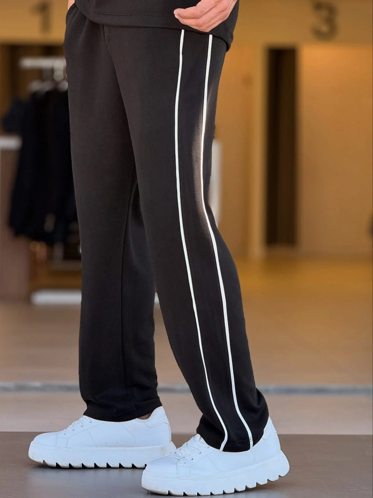 LI-67 NEW WINTER ZIPPER TRACKSUIT